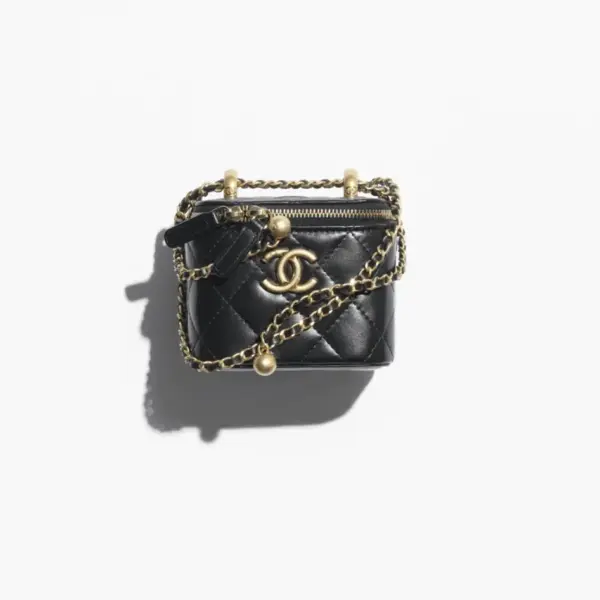 Chanel Small Vanity with Chain Shiny Calfskin & Gold-Tone Metal Black